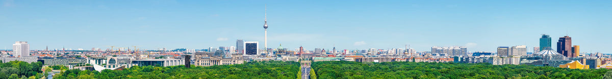 Berlin Panoramabild mit Blick auf das Brandenburger Tor, Reichstag und den Fernsehturm
